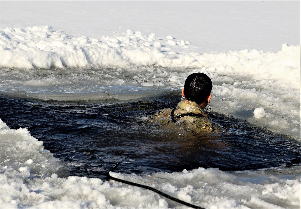 Airmen, Soldiers participate in cold-water immersion training at Fort McCoy