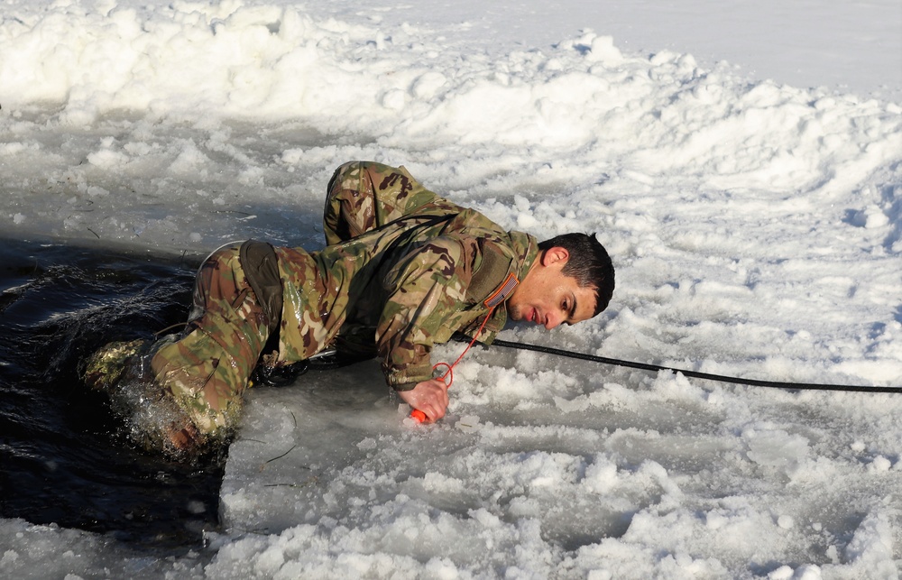 Airmen, Soldiers participate in cold-water immersion training at Fort McCoy