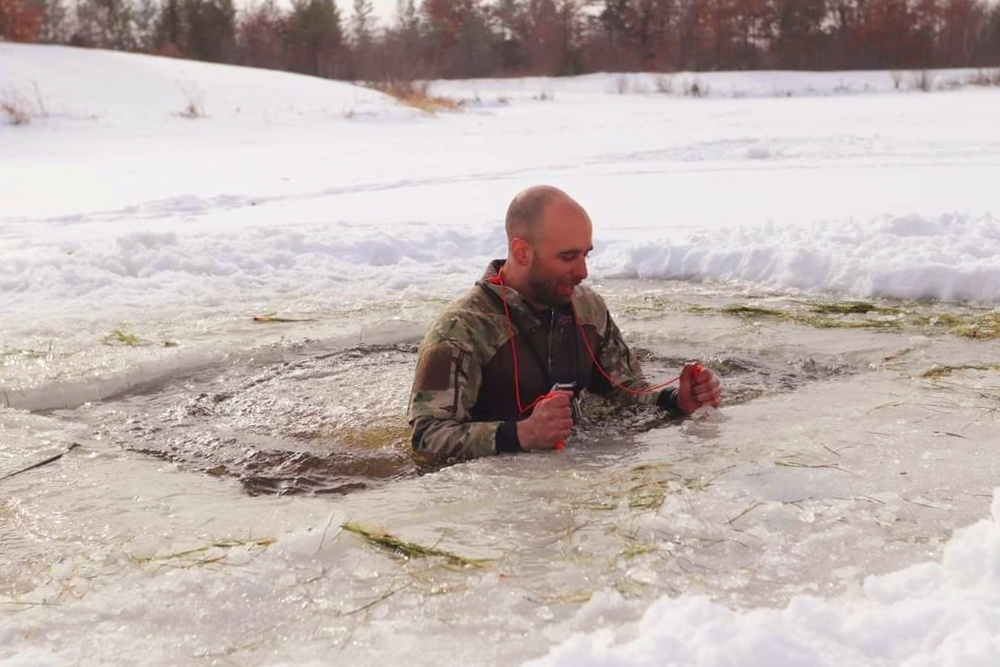 Airmen, Soldiers participate in cold-water immersion training at Fort McCoy