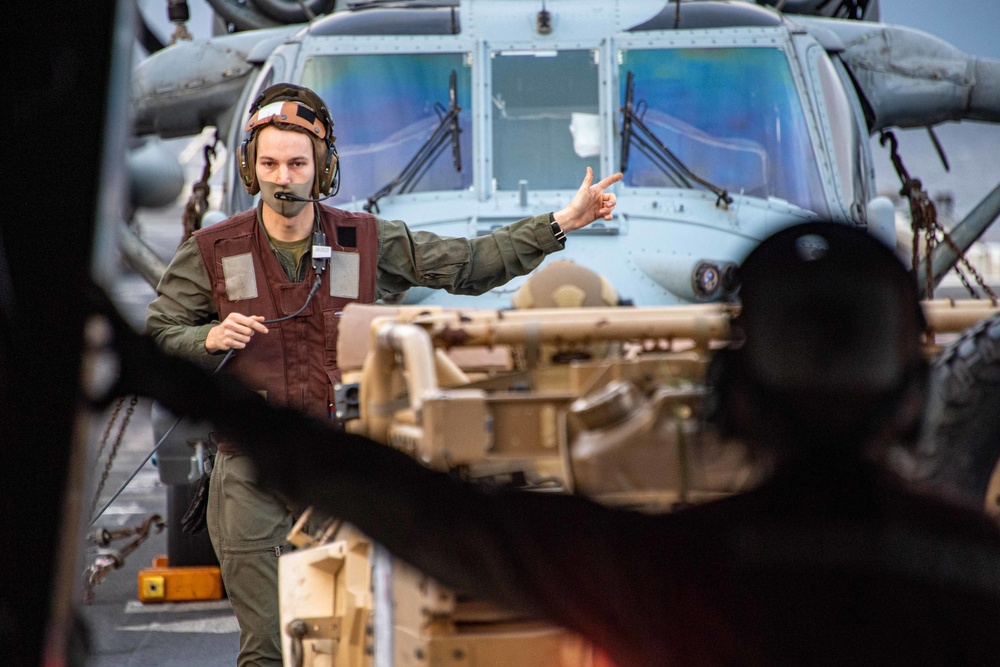 31st Marine Expeditionary Unit Conduct UTV Training on USS America (LHA 6)