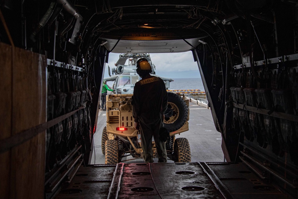 31st Marine Expeditionary Unit Conduct UTV Training on USS America (LHA 6)