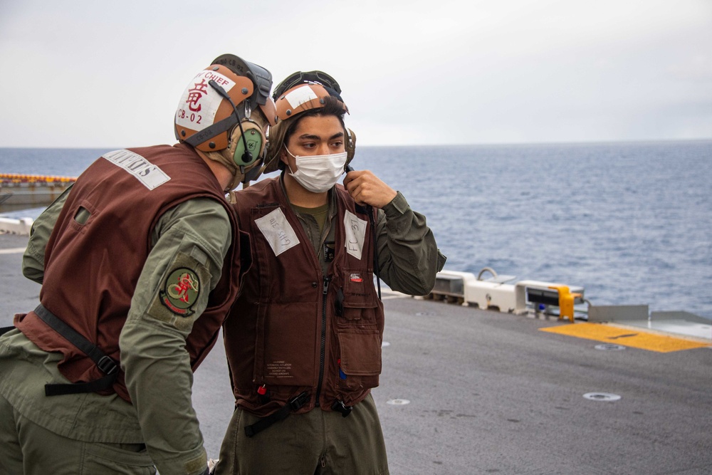 31st Marine Expeditionary Unit Conduct UTV Training on USS America (LHA 6)