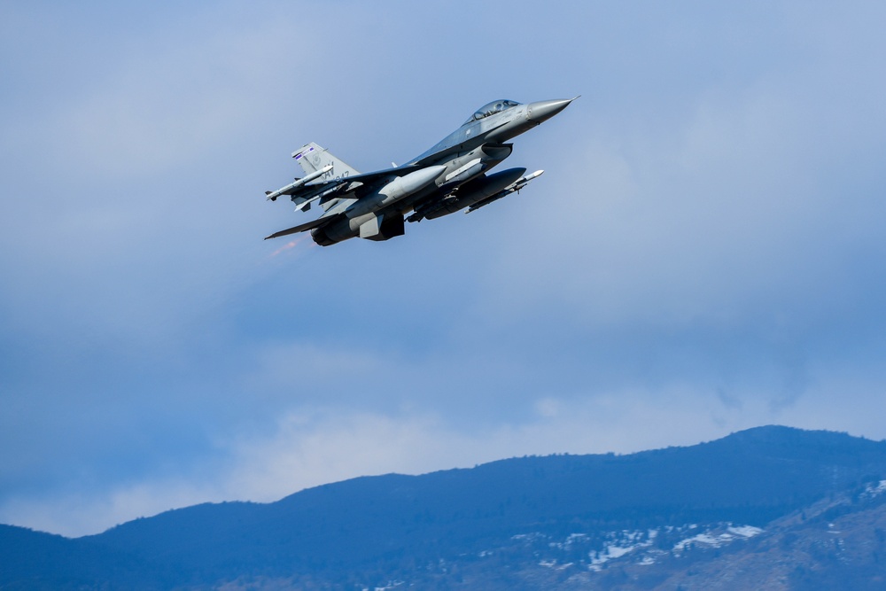 31 FW F-16s takeoff for exercise Point Blank