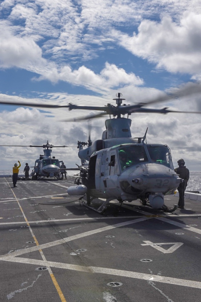 USS Green Bay (LPD 20) Conducts Flight Operations