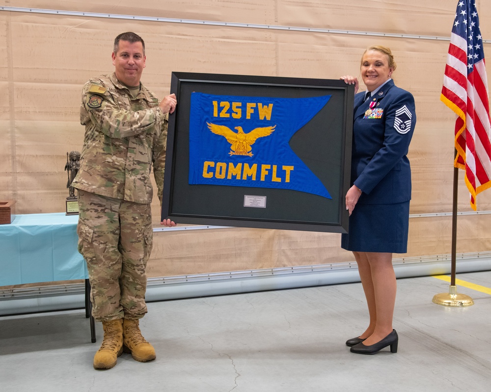 COMM Flight Chief Enlisted Manager Retires