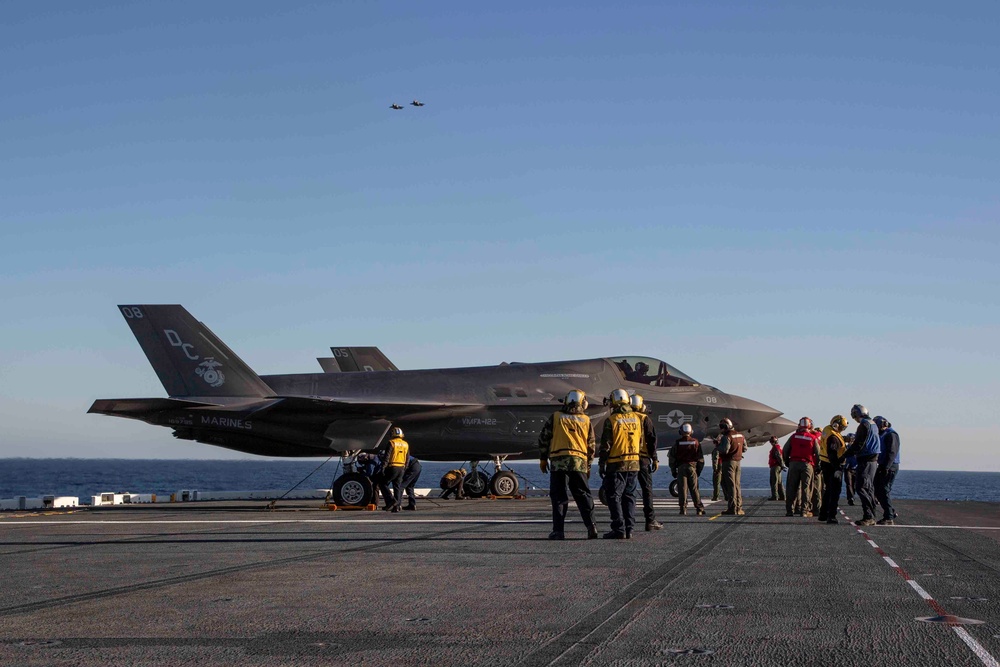 VMFA-122 F-35B Lightning II aboard the USS Makin Island