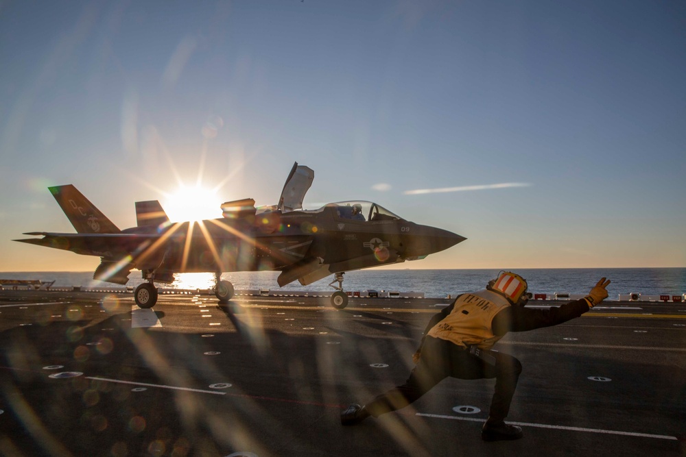 VMFA-122 F-35B Lightning II aboard the USS Makin Island