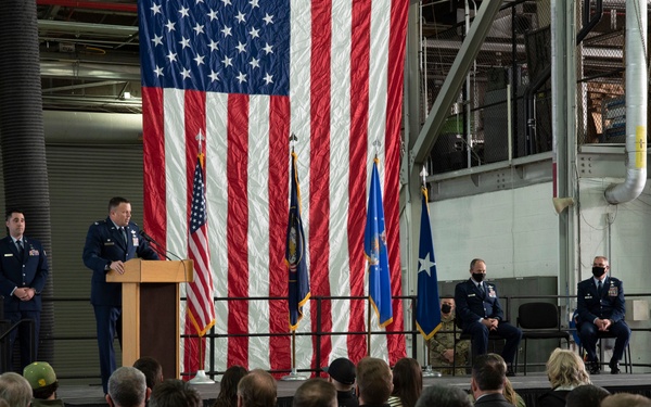 151st Air Refueling Wing Welcomes New Commander