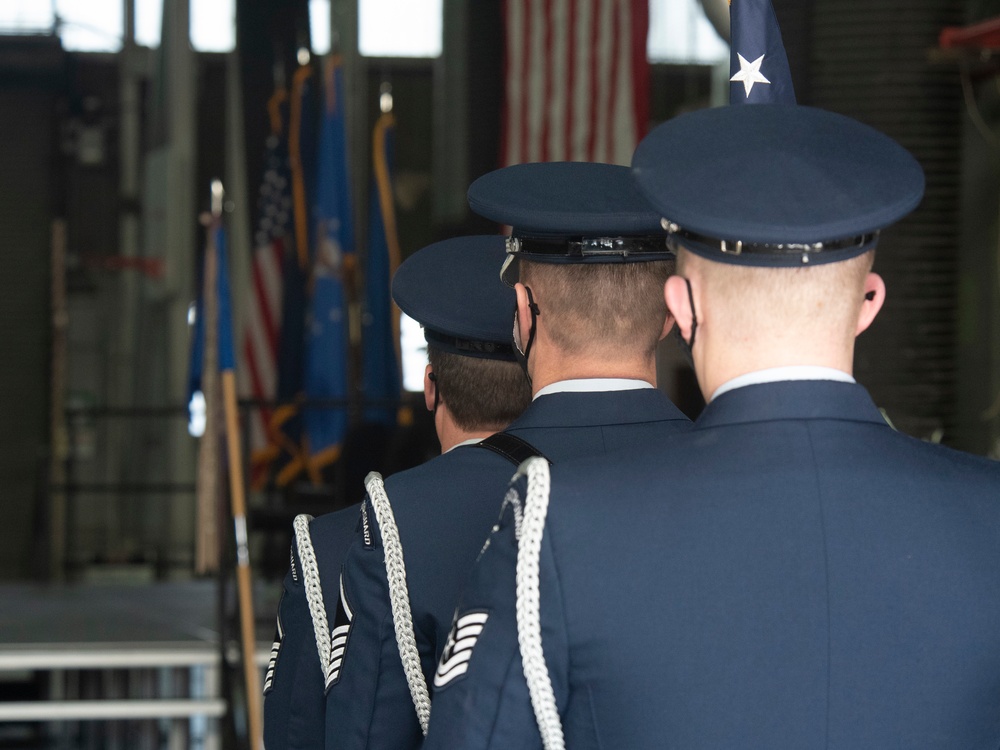 151st Air Refueling Wing changes command