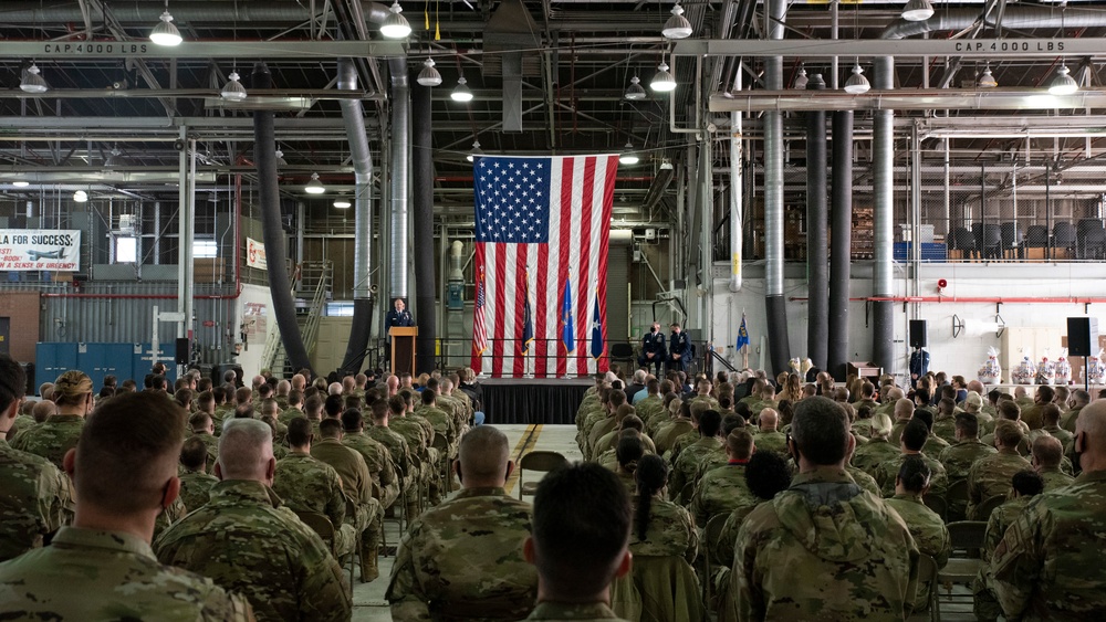 151st Air Refueling Wing changes command