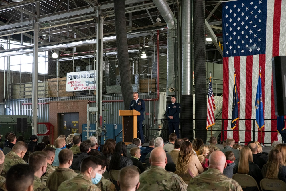 151st Air Refueling Wing changes command