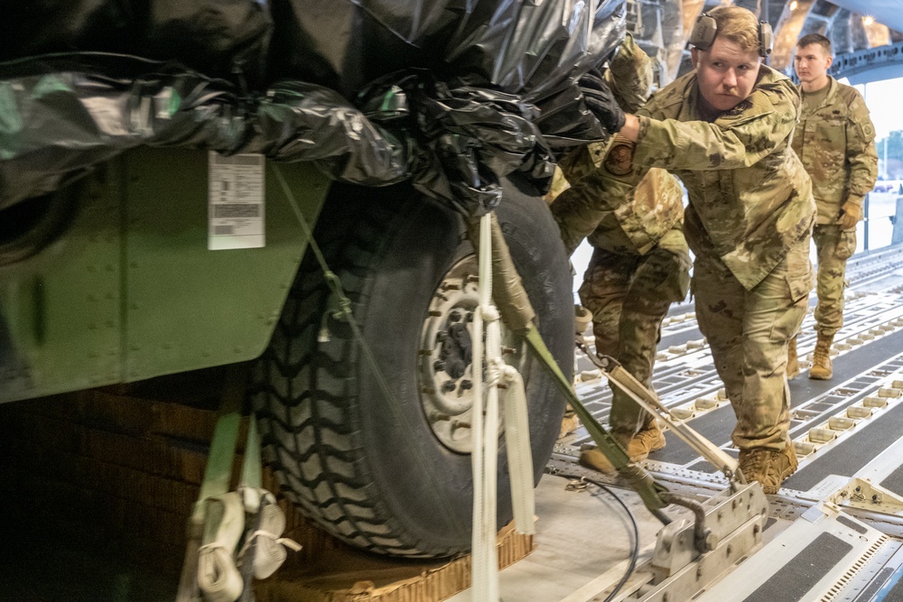 Pope, Bragg Train Together for Worldwide Readiness during BMTW