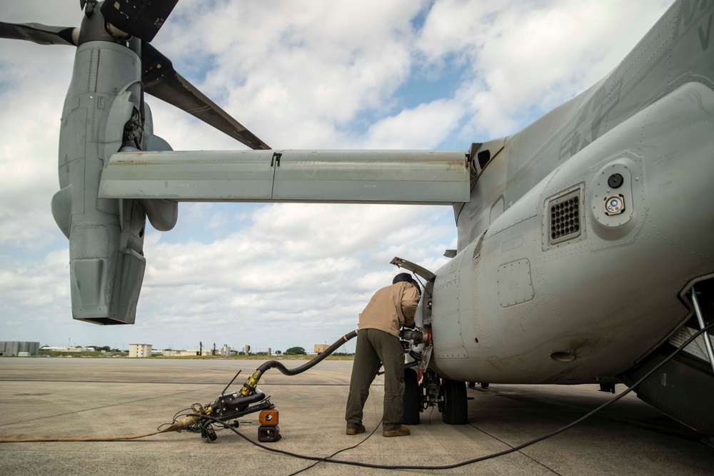 11th MEU refuels P-8A Poseidon during Noble Fusion