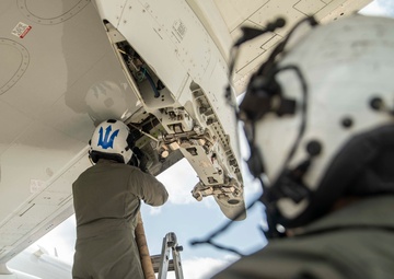 11th MEU refuels P-8A Poseidon during Noble Fusion