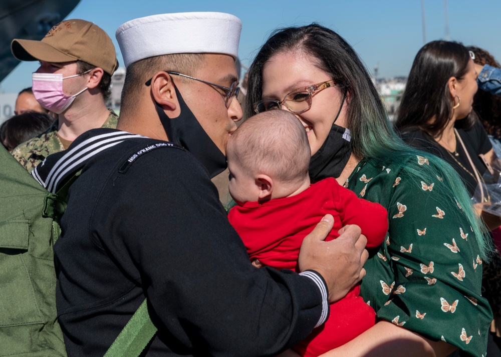 USS O'Kane Returns to Homeport