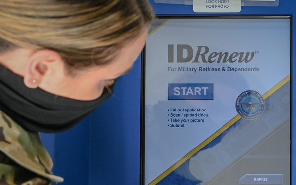 Kingsley Field FSS welcomes self-service machine