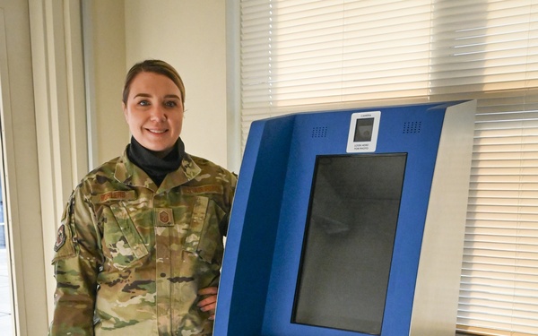 Kingsley Field FSF welcomes self-service machine