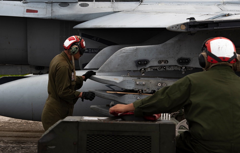 Marine Fighter Attack Squadron 112 Load Up