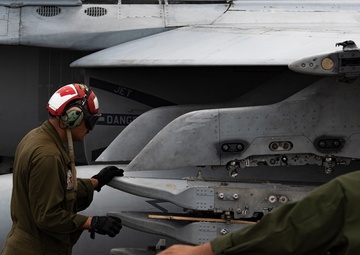 Marine Fighter Attack Squadron 112 Load Up