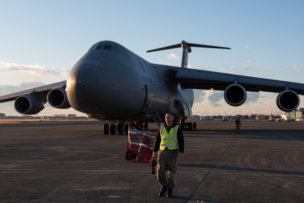 C-5 Super Galaxy arrives onboard NAF Atsugi