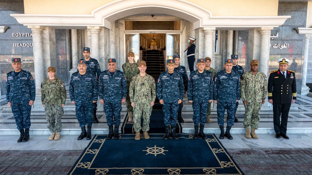 Vice Adm. Brad Cooper visits Alexandria