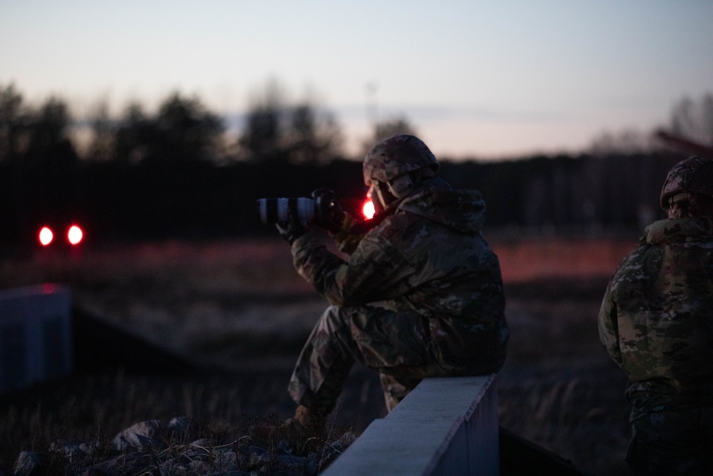 Dreadnaughts Complete Abrams Night Qualification