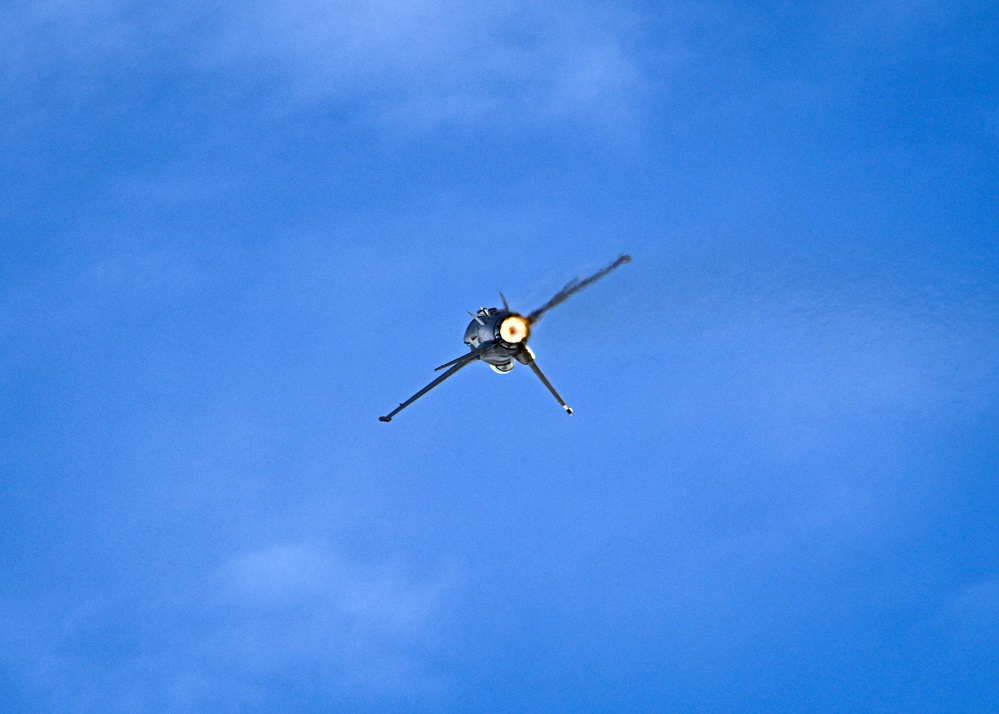 F-16 Viper Demo Team preseason practice
