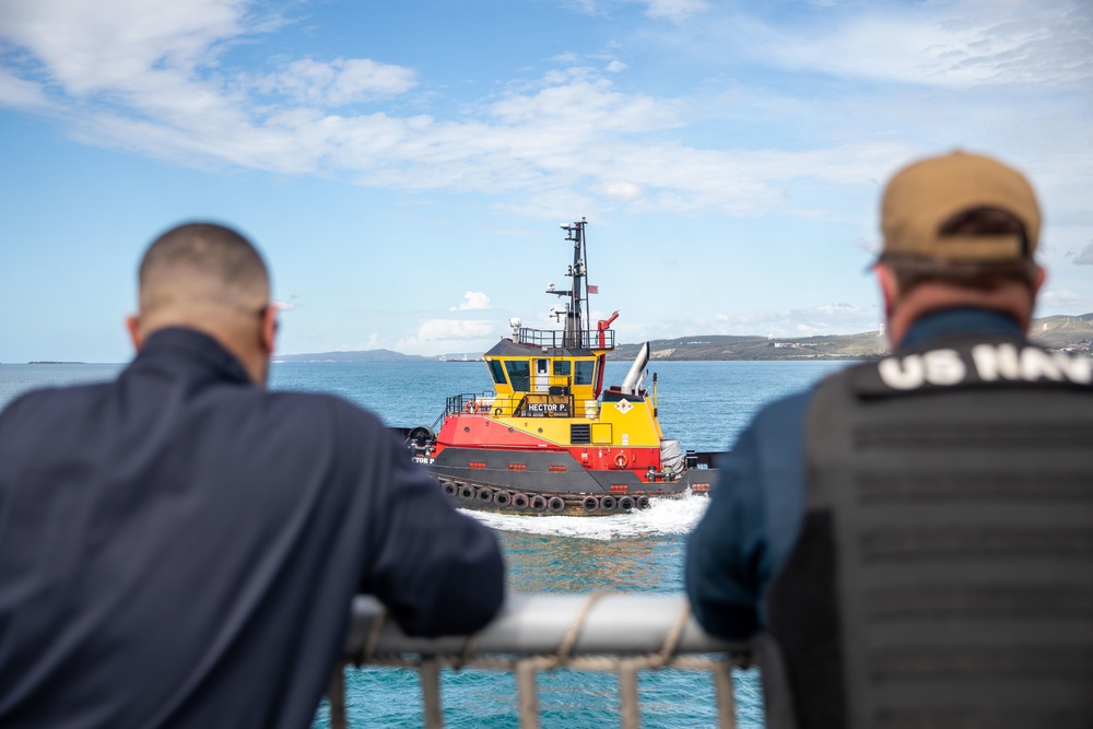 USS Milwaukee Departs Ponce, Puerto Rico