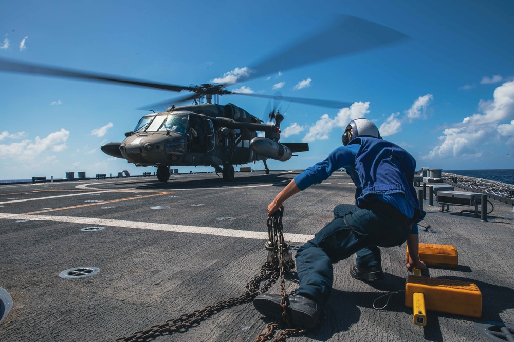 USS Billings Conducts DLQs with JTF-B Army UH-60 Black Hawks
