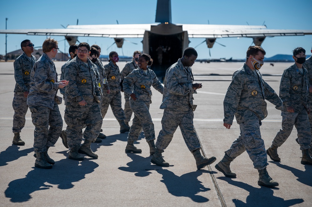 JRTOC students from Abilene High visit Dyess Air Force Base