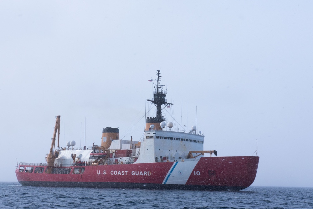 Coast Guard Cutter Polar Star (WAGB 10) conducts boat ops with NOAA