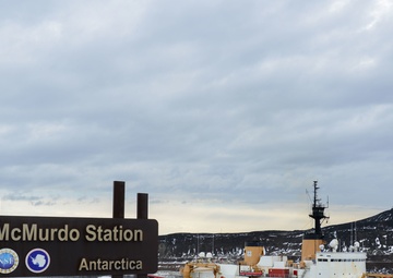 Nation's sole heavy icebreaker arrives in Antarctica
