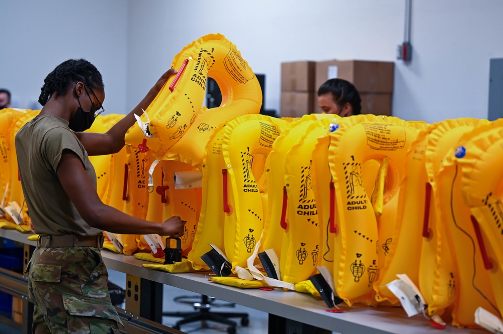 15th OSS equipping our aircraft