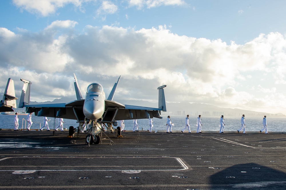 USS Carl Vinson (CVN 70) Sailors Man the Rails in Pearl Harbor, Hawaii