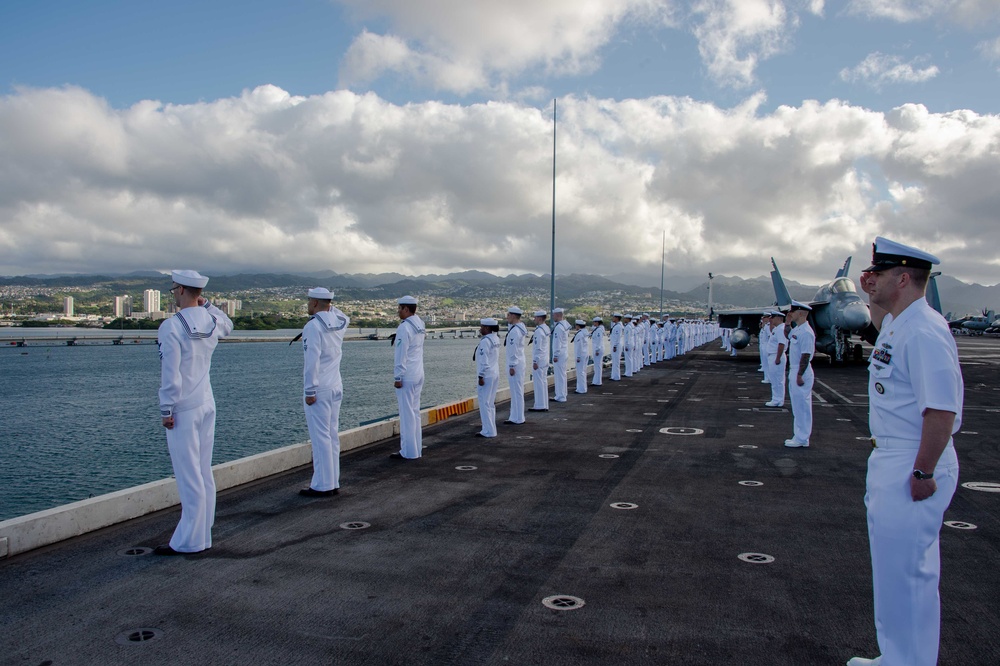 USS Carl Vinson (CVN 70) Sailors Man the Rails in Pearl Harbor, Hawaii