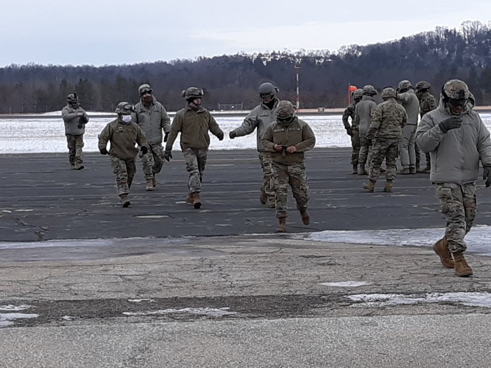 Soldiers become new ’89-Bravos’ in course taught at Fort McCoy