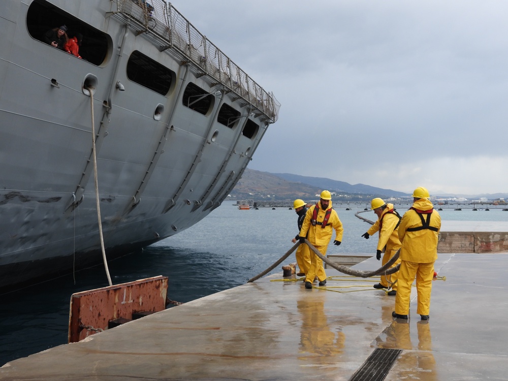 USNS Supply (T-AOE 6) visits Souda Bay