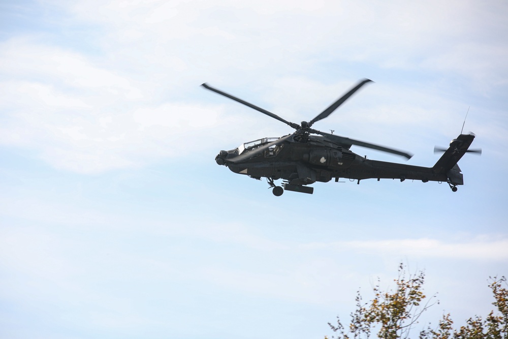 1-10 hosts Families During Gunnery