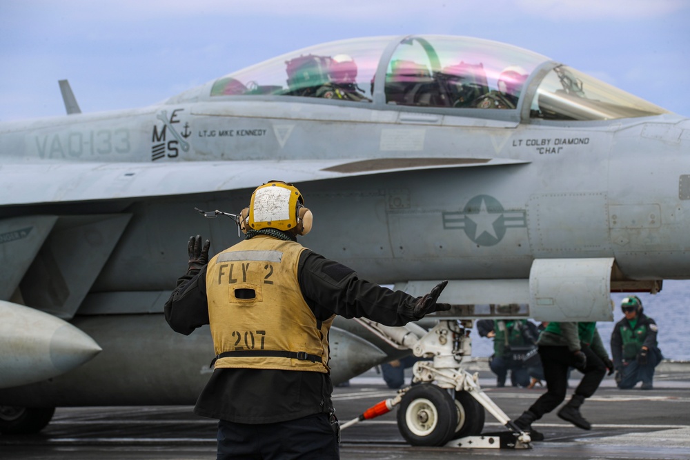 Abraham Lincoln conducts flight operations