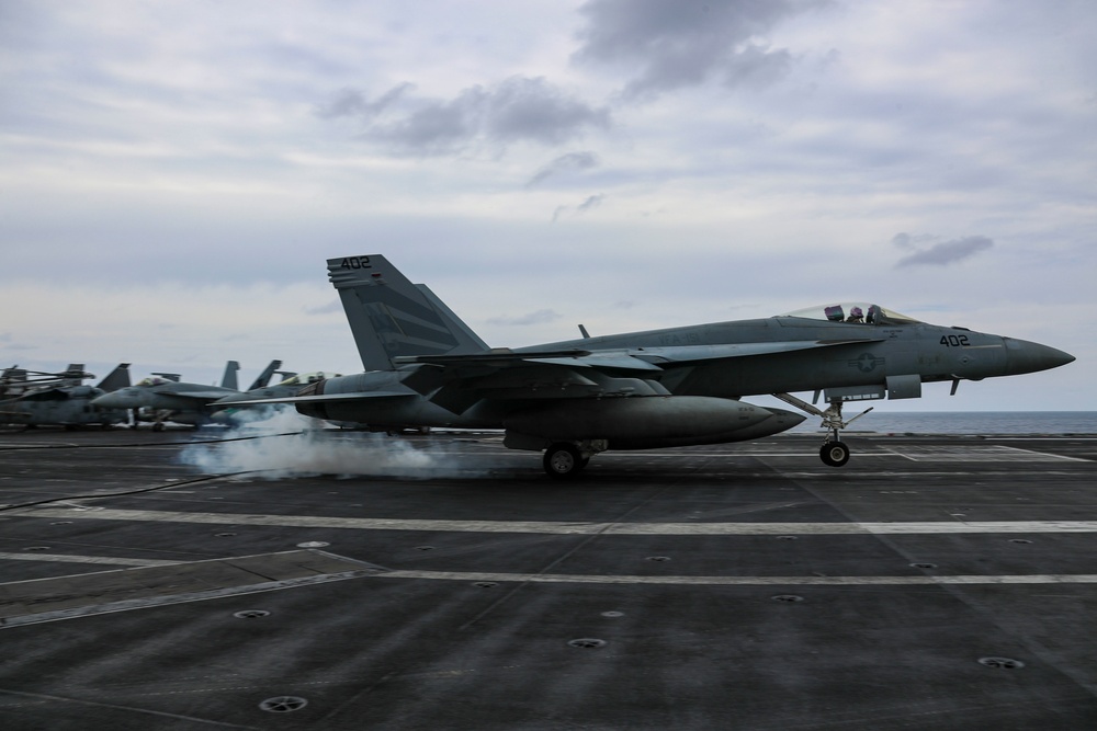 Abraham Lincoln conducts flight operations