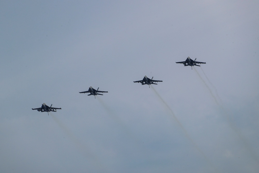 Abraham Lincoln conducts flight operations