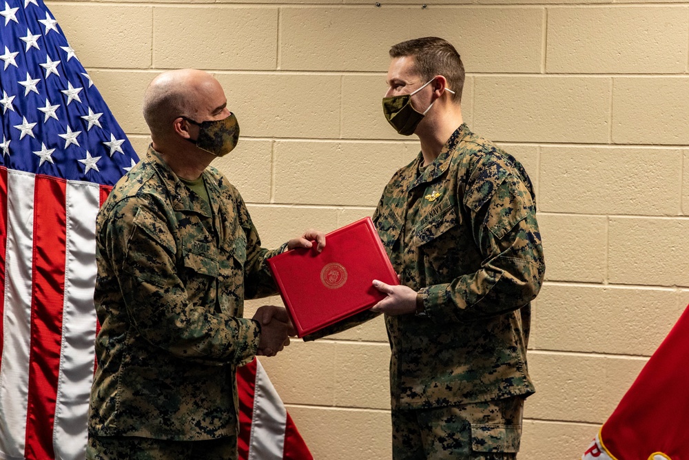2nd Dental Battalion officer earns Lieutenant Junior Grade Weedon E. Osborne Award