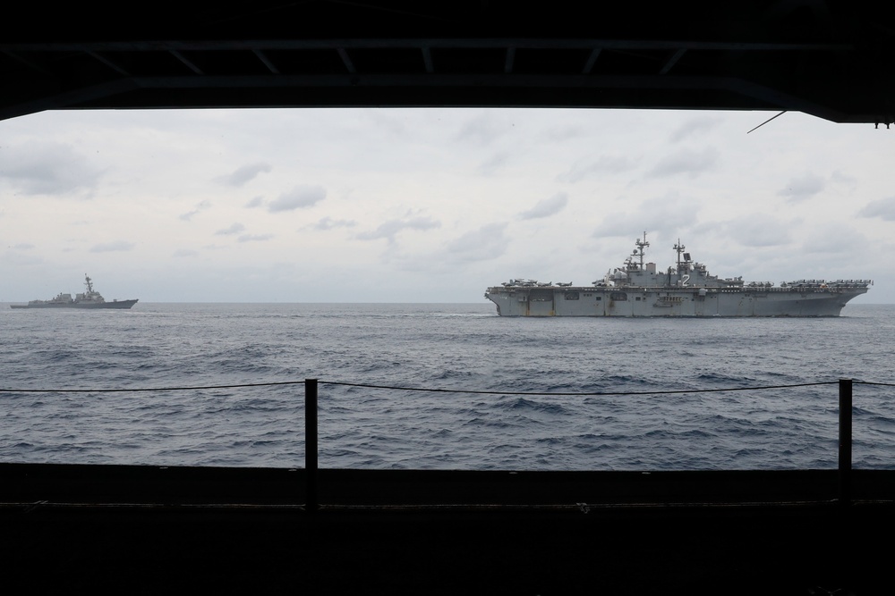 Abraham Lincoln sails in formation during exercise Noble Fusion