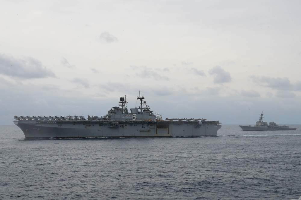 Abraham Lincoln sails in formation during exercise Noble Fusion