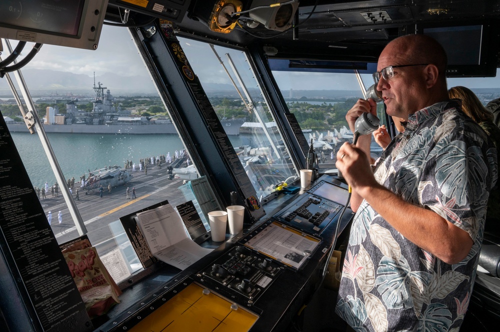 USS Carl Vinson Departs Pearl Harbor