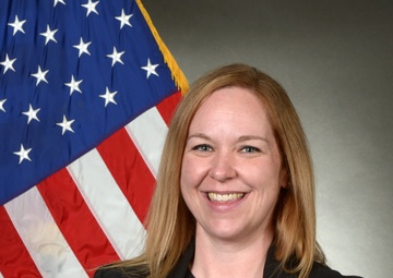 Surface Combat Systems Training Command Announces Headquarters Civilian of the Year