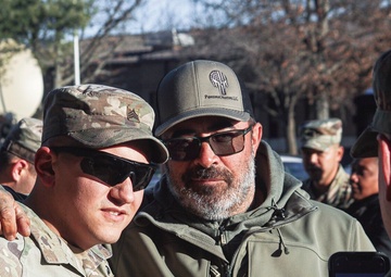 Aaron Lewis salutes Soldiers with free concert at Warrior Zone