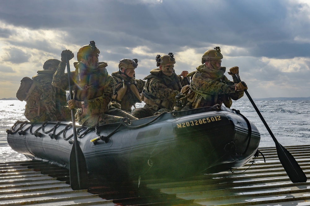 31st Marine Expeditionary Unit launch combat rubber raiding craft