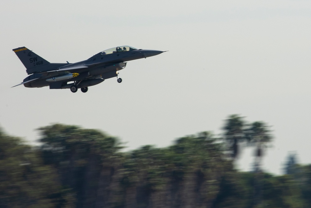 Super Bowl flyover jets arrive at JFTB