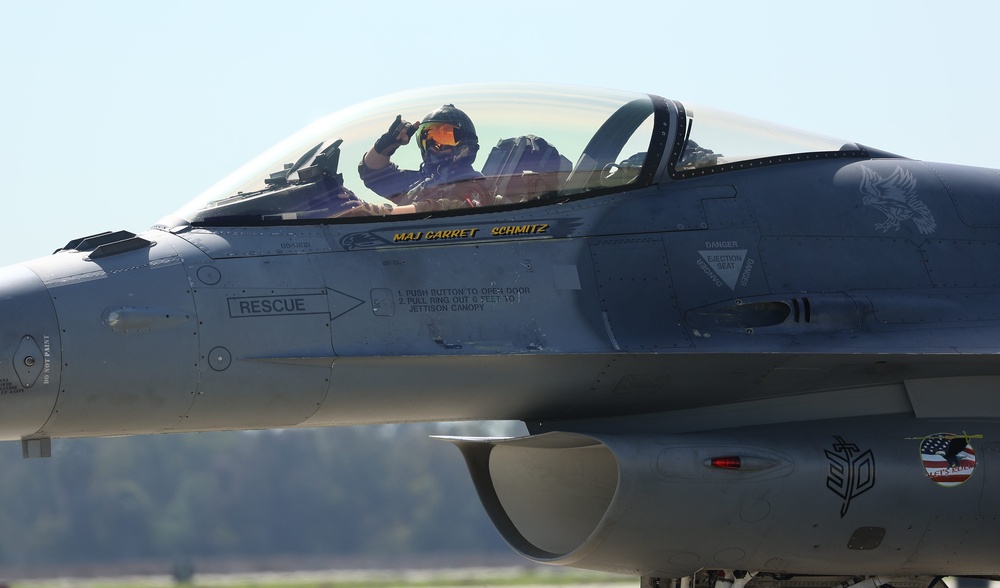 Super Bowl flyover jets arrive at JFTB